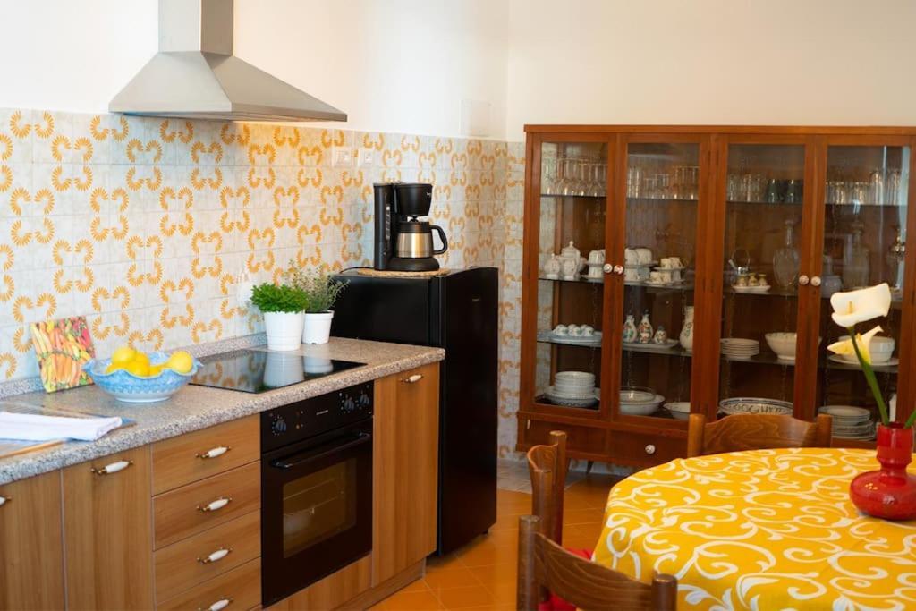 Mimi Junior Home, Central Sea View Apartment Băile Herculane Dış mekan fotoğraf