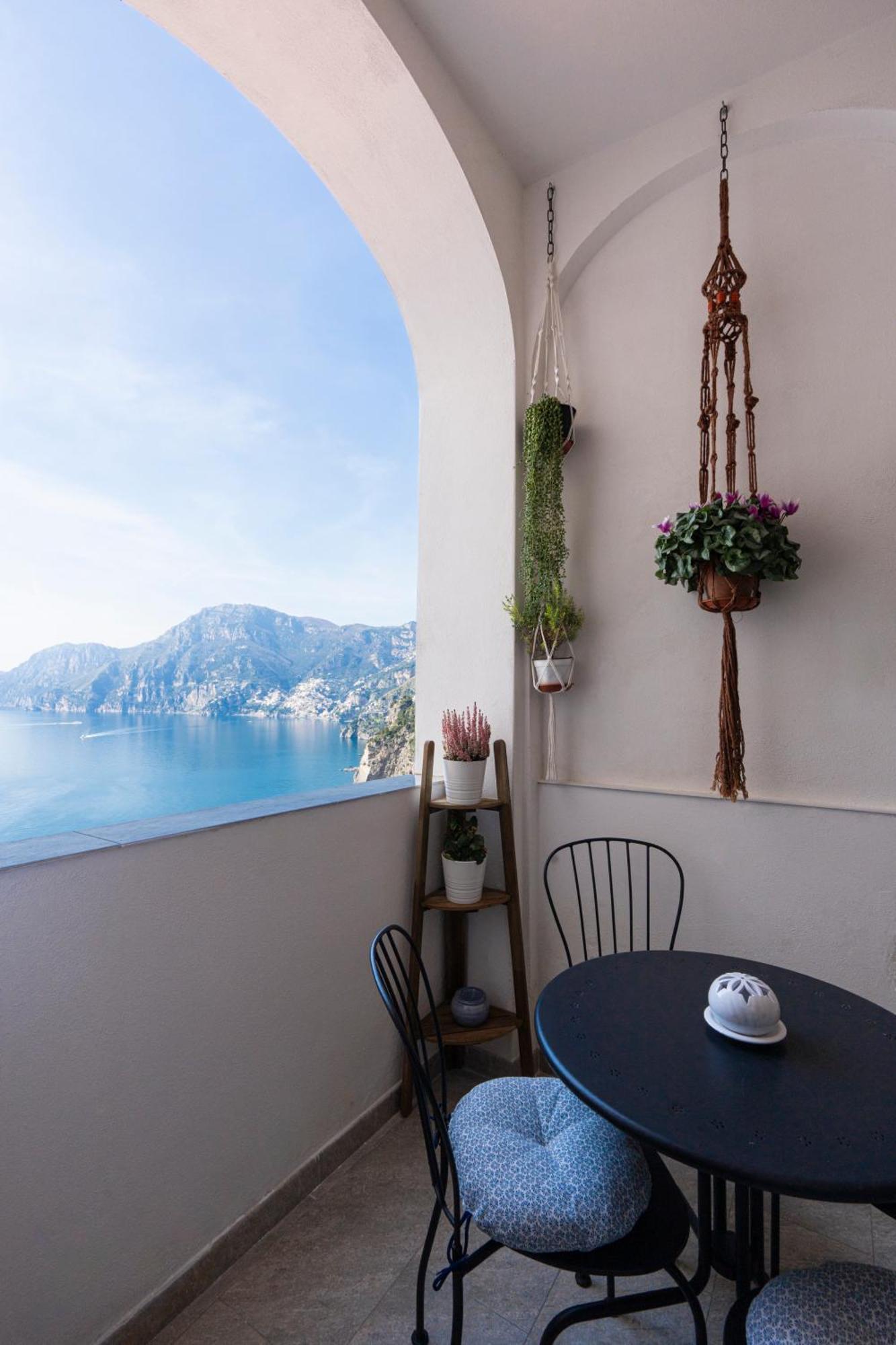 Mimi Junior Home, Central Sea View Apartment Băile Herculane Dış mekan fotoğraf